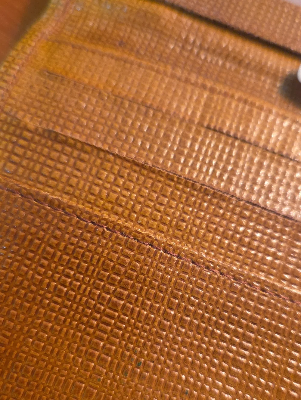 Vintaged Embossed Textured Brown Leather Wallet